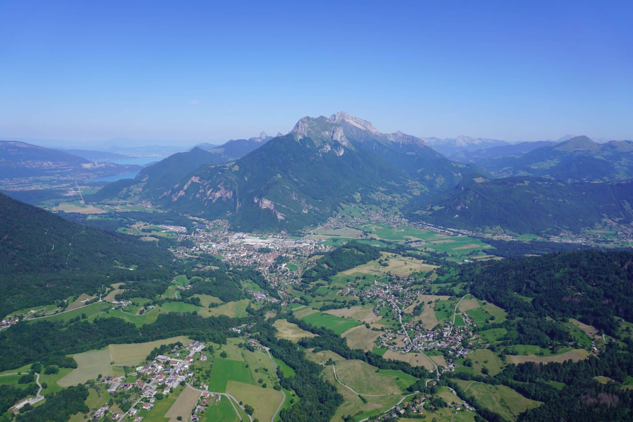 Vue aérienne en parapente avec Joanna