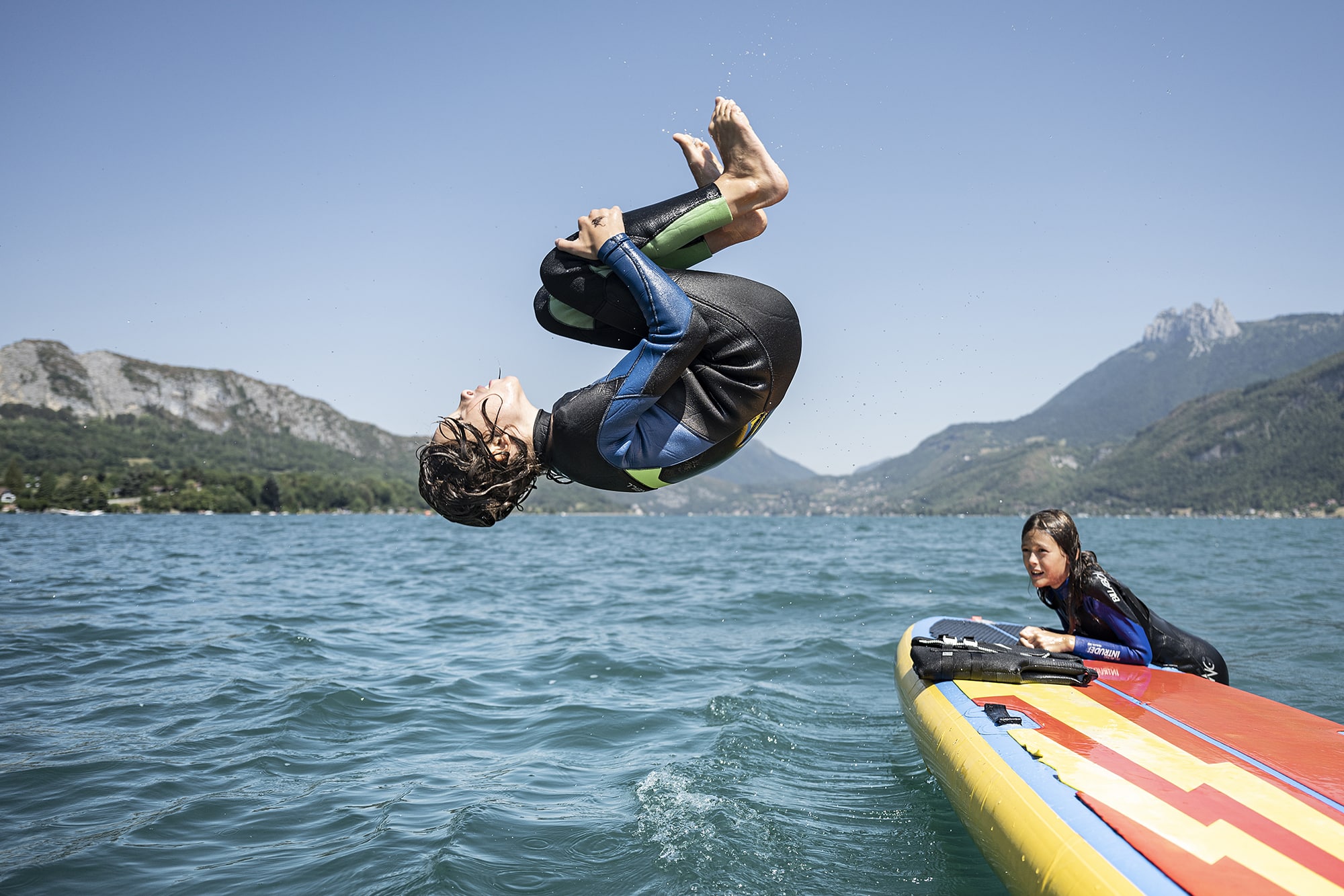 Activité nautique à la plage de Doussard